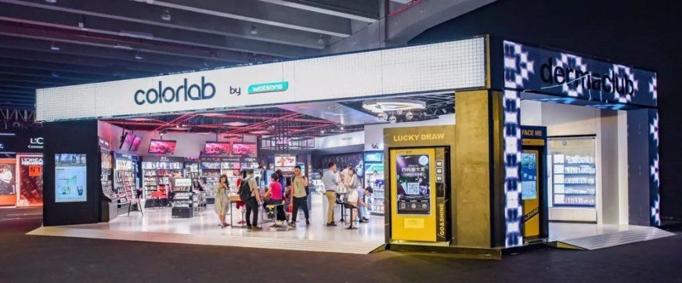 惊讶| 热Skr人的夏天，景甜居然用爽身粉当防晒?!