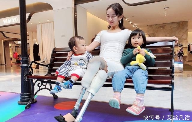 『自信』巴西超模一条腿秀身材,而这个舞蹈老师更强大,没小腿二婚也幸福