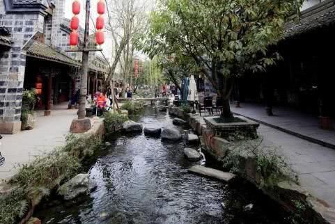 成都的这个景区越火爆越不收费,懒到最后反而还越来越出名