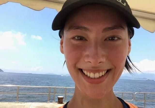 『正面回应』梁洛施李泽楷9年后罕见合体，生仨娃都未嫁豪门，如今能圆梦吗？