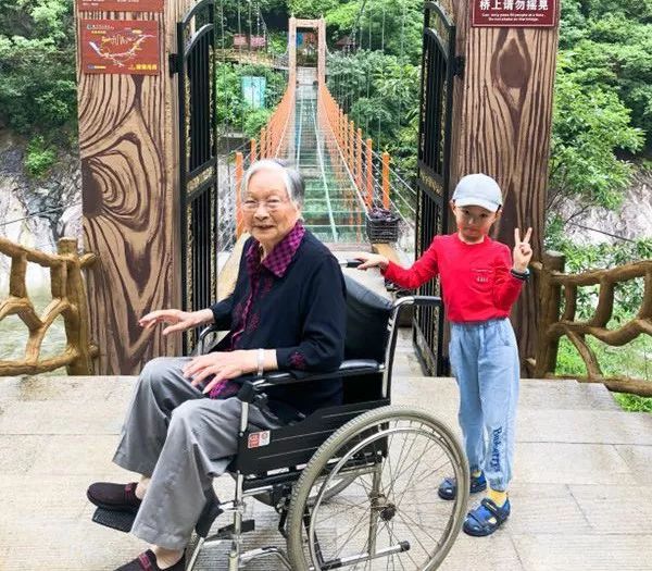 金寨燕子河大峡谷,国内最适合老人游玩的山岳景区