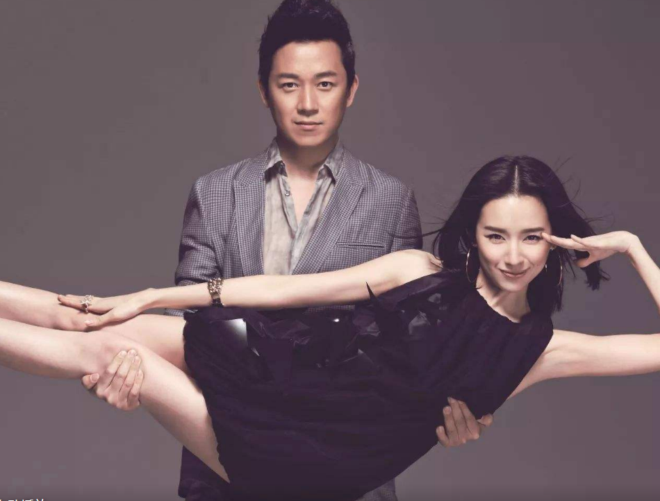 潘粤明前经纪人骂董洁“毒蘑菇”，董洁好友曝离婚内幕，反驳谬论