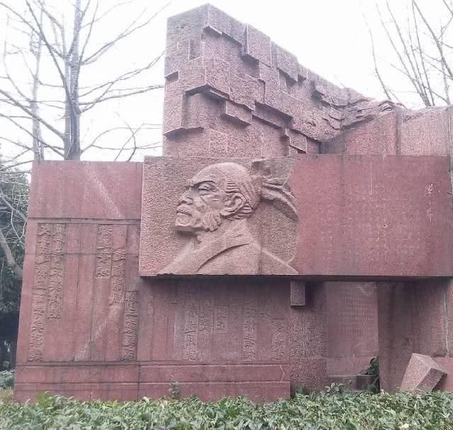 一湖江水一座城,半城美酒半城诗,四川射洪已经1500多岁了