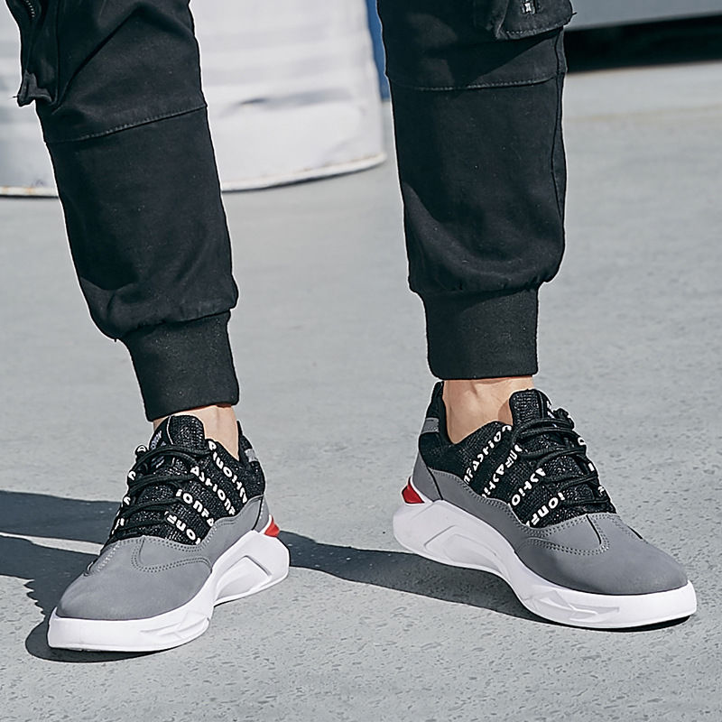 老公买了这双运动鞋，鞋柜里面的鞋都不穿了，只要穿上它便知道~