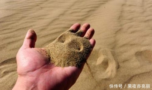  「现成」为什么建筑队放着沙漠里现成的沙子不用，还要去挖河沙和海沙？