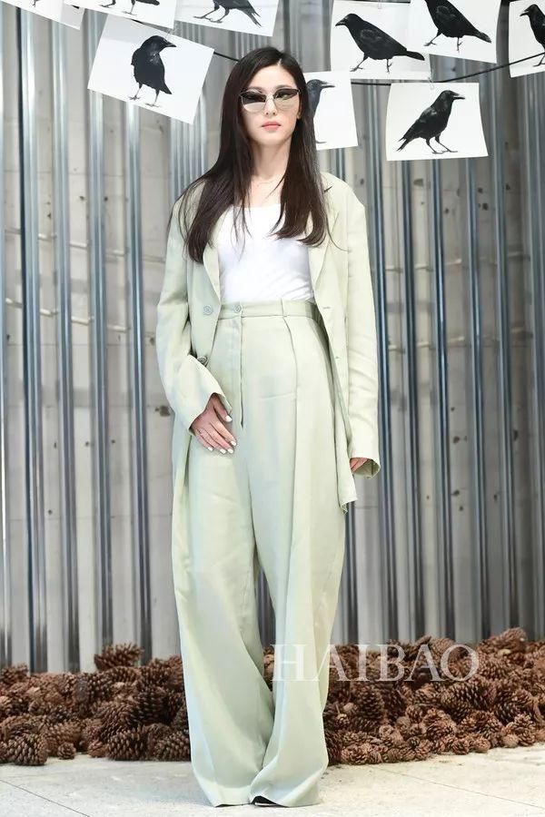 全智贤的超强气场多亏了这条裤子!学会阔腿裤的3种穿法还怕自己不