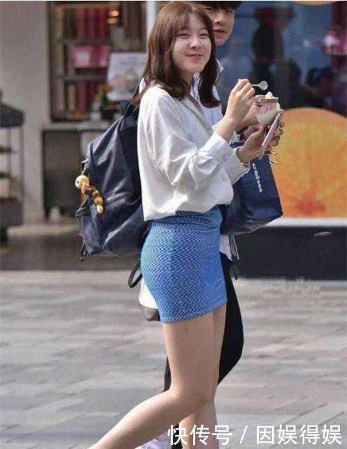「 姐姐」展现高挑身段，尽显青春迷人气息，街拍：丰腴性感的打底裤小姐姐