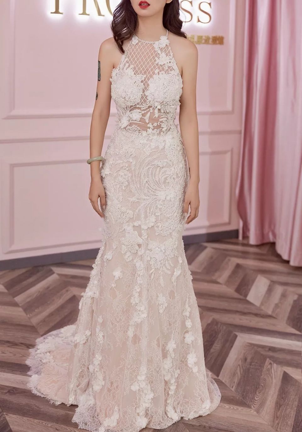 打卡全北京最粉红的婚纱店，我站在店里拍了5000多张照片