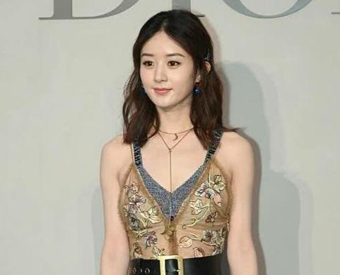 赵丽颖黄景瑜王丽坤出席活动，现场未p图曝光，网友：好养眼