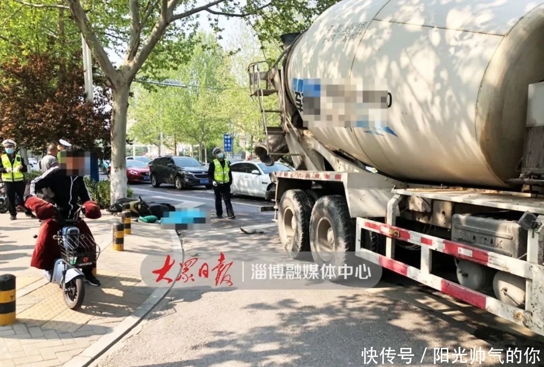 罐车■山东淄博一辆罐车和一辆电动车相撞，骑电动车男子当场身亡