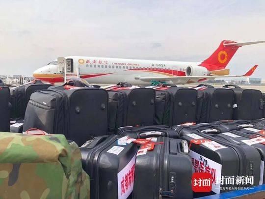  「空客飞机」成都航空护送“最美逆行者”再赴湖北 四川出征总人