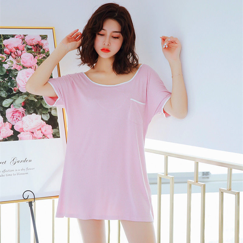 老婆越来越性感，在家都不穿文胸，竟这样穿，前凸后翘，太迷人了