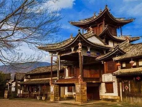 茶马古道上唯一延续下来的千年古镇,轻躺在大理与丽江之间