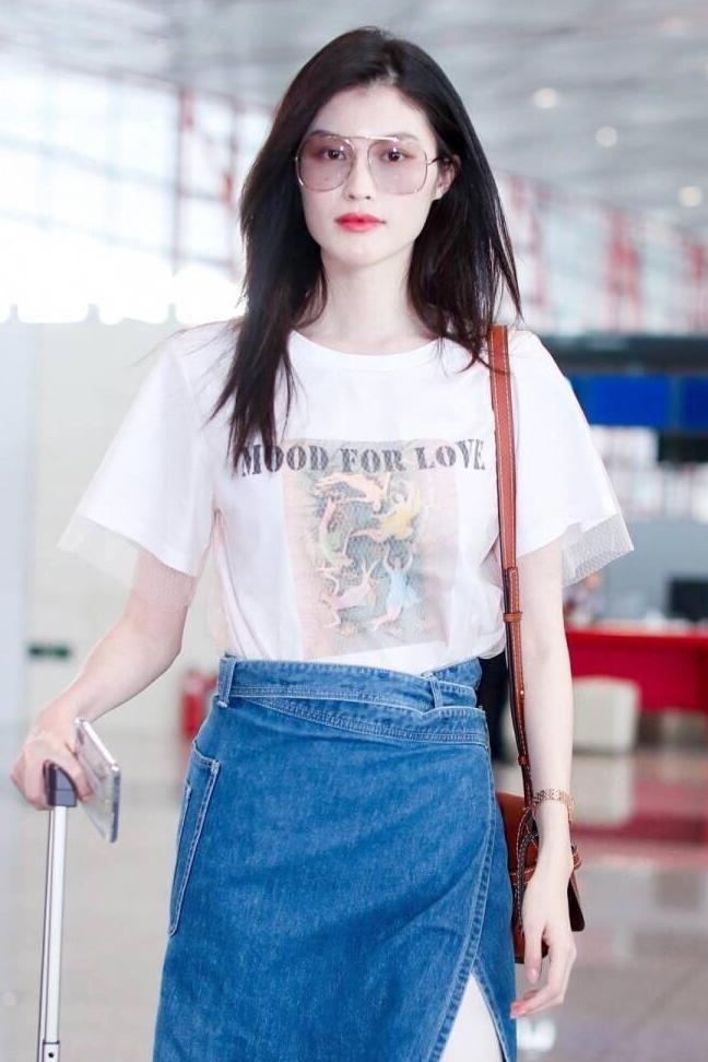 何穗把148元的某宝同款穿出14800元的大牌范, 网友: 不愧是超模!