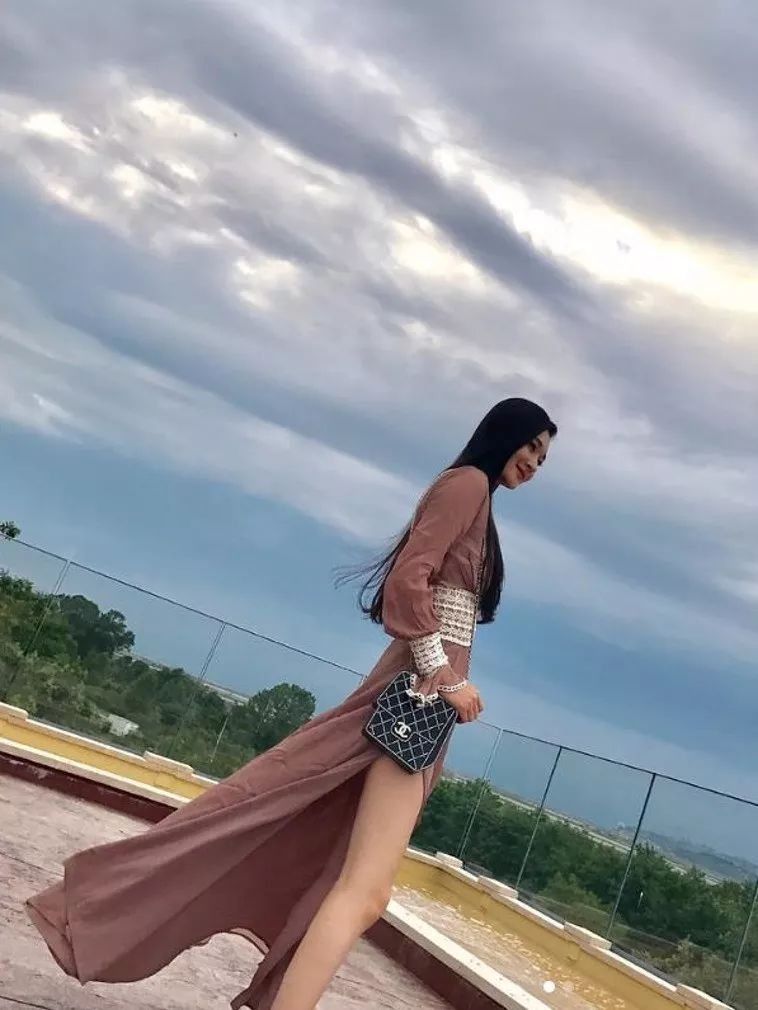 “造假疫苗”董事长终入狱!网红儿媳却仍在高调炫富?网友踢爆竟是