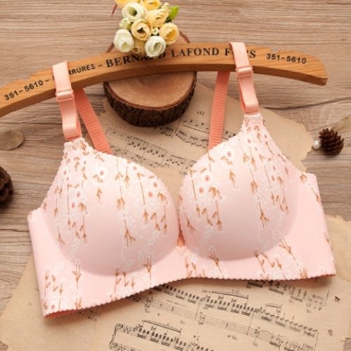 透明文胸不算什么了!后面还有更厉害的，实在让人善解人“意”