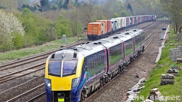  【全车】国内最特殊的火车之一，不仅全车都是卧铺，而且中途不