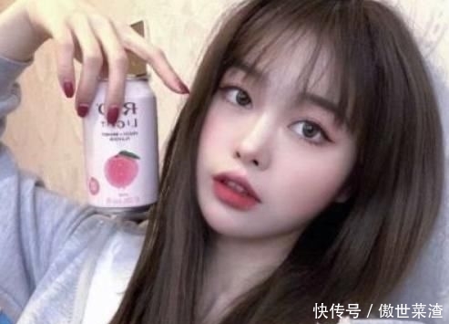 「死皮」嘴唇会越变越丑的几个坏习惯，拉低颜值还显嘴大，说的是你吗