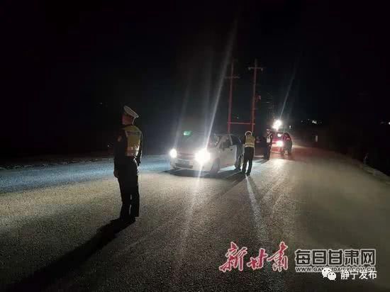 静宁|静宁公安交警全力开展夜查专项整治行动