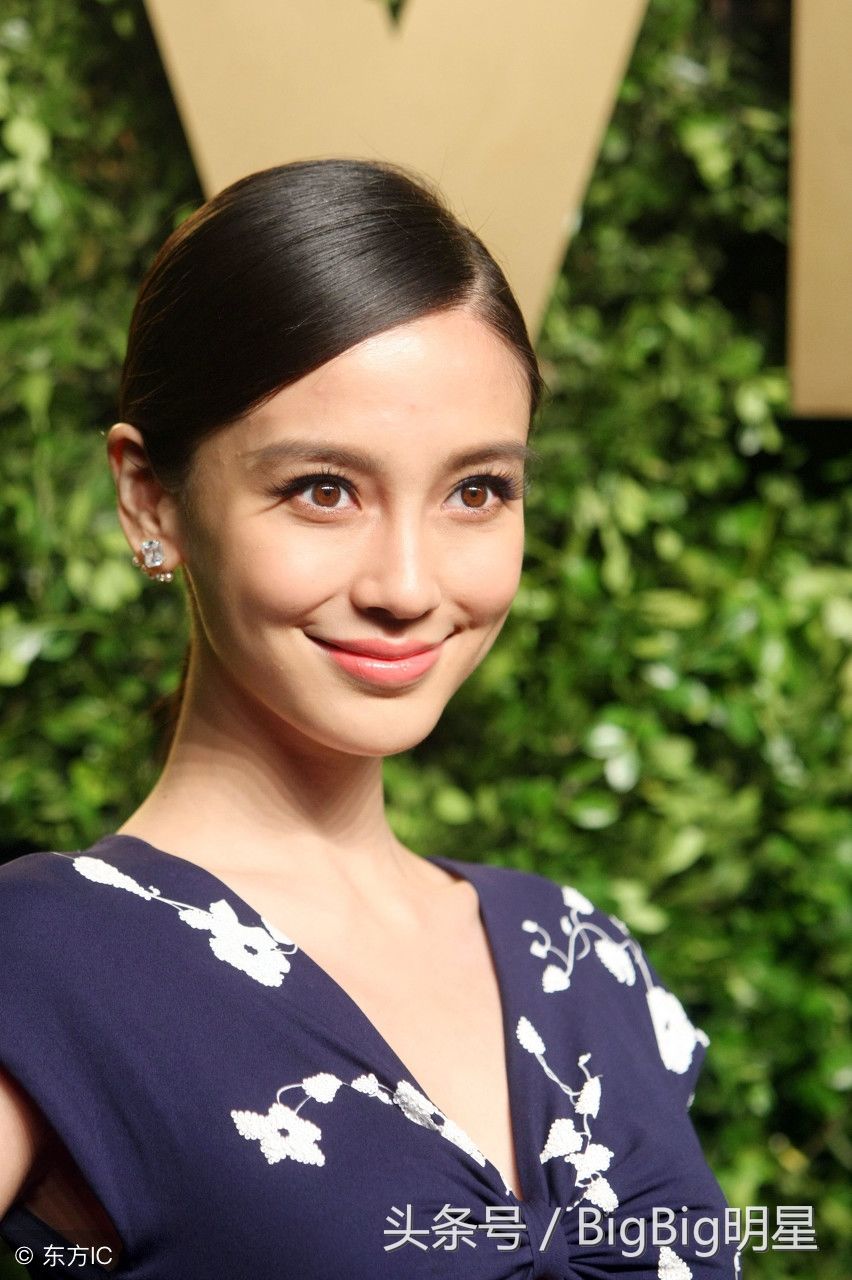 杨颖终于扎起了头发，气质温婉美翻天，网友:确实被惊艳到了!