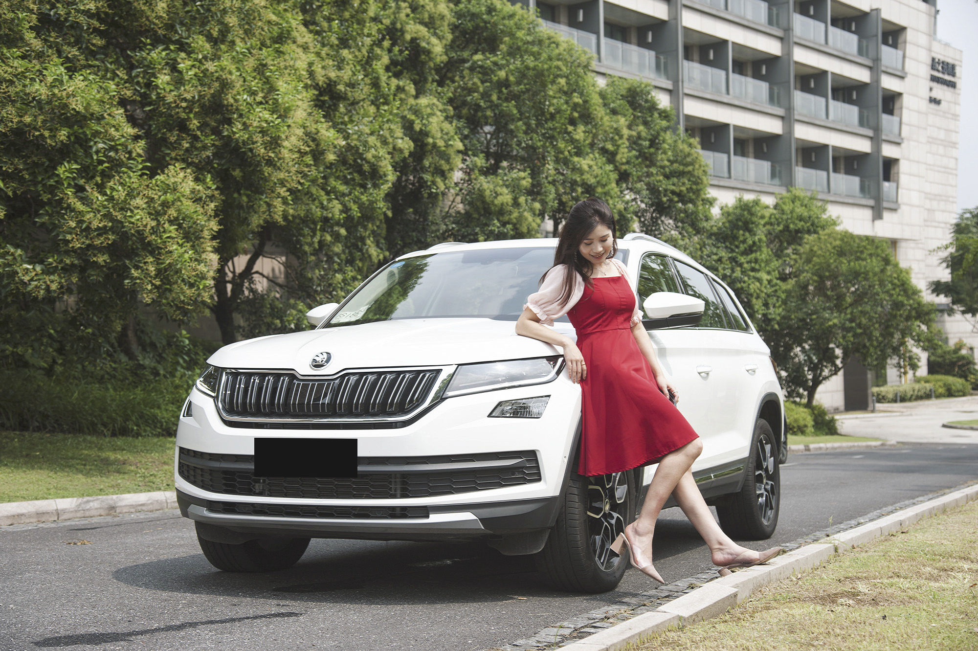 现实版泰囧上海自驾游，历经延误、爆胎、鳄鱼还有暴雨，湿身更撩