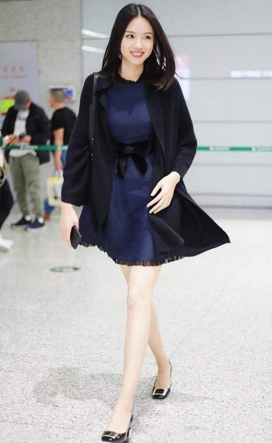 182张梓琳，却有双可爱“三寸金莲”，网友：全是鞋子的功劳！