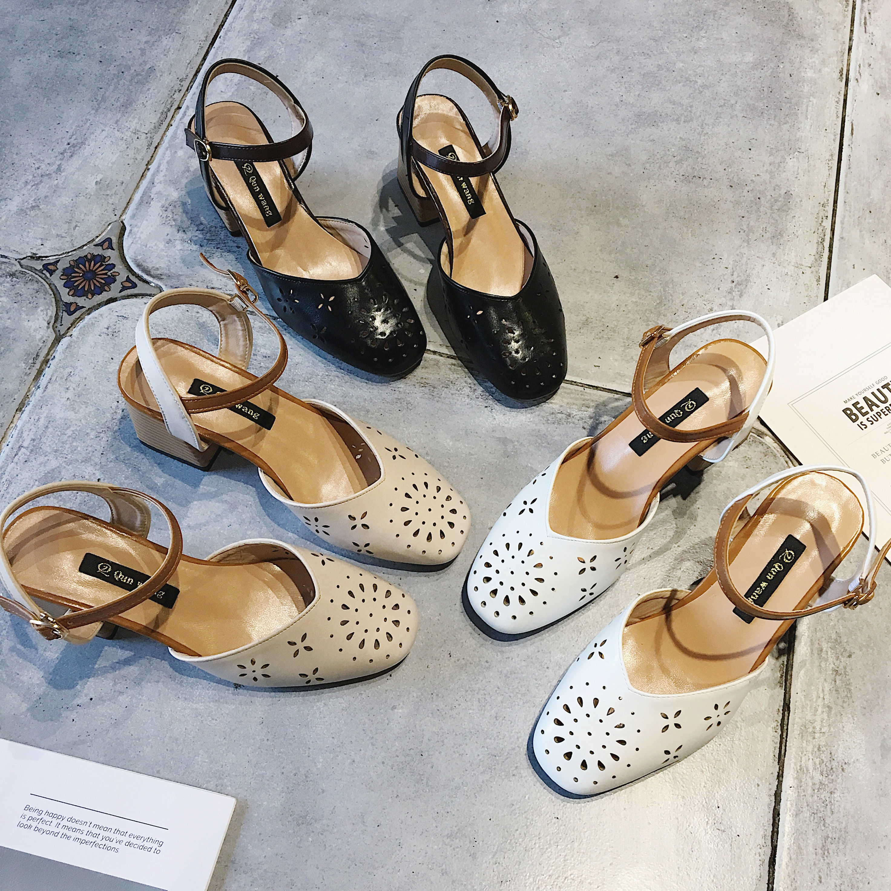 穿上这种性感时尚的高跟鞋鞋，充满魅力，洋气贼嫩美