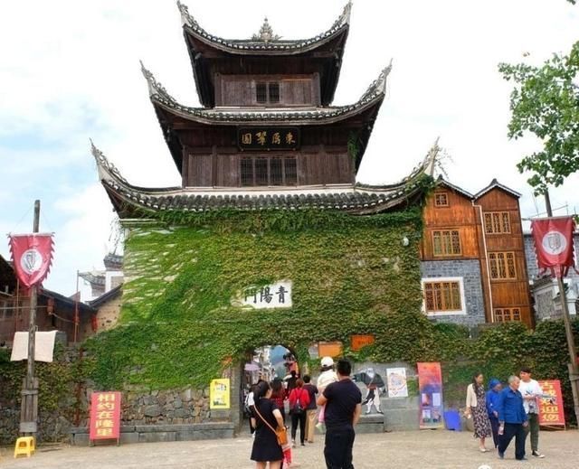 梦幻古镇， 传奇隆里