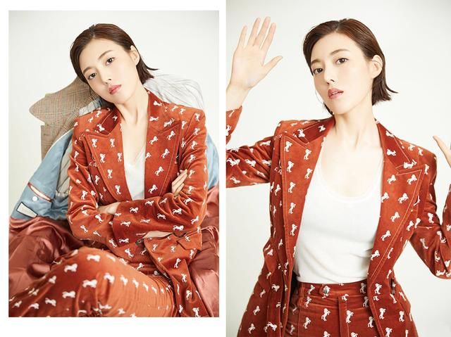 90后新锐小花何美璇张南穿印花西装，竟没输同款造型的宋佳刘雯