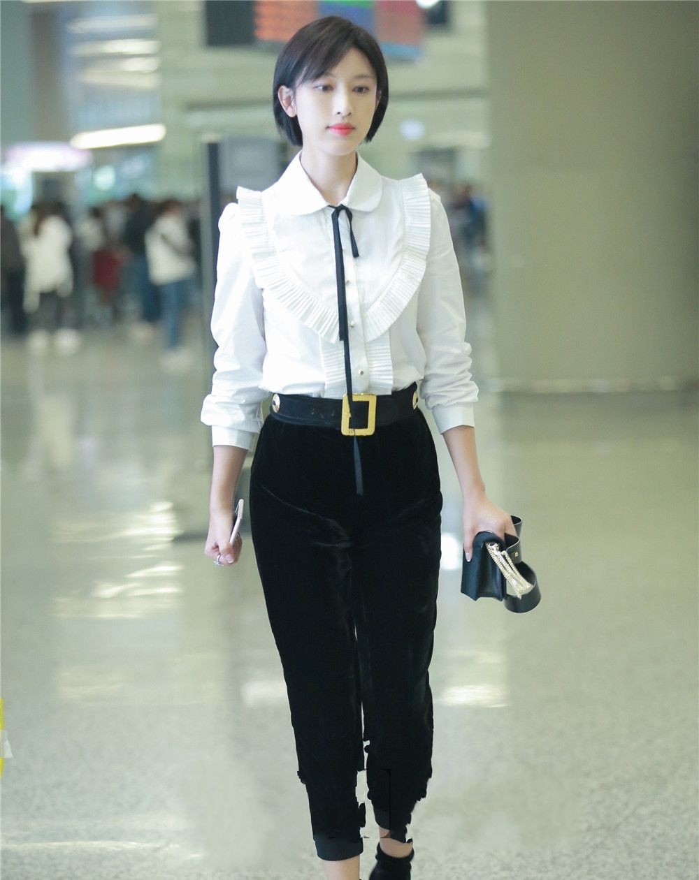  [女生]今年流行什么裤子 矮个女生穿什么裤子显高