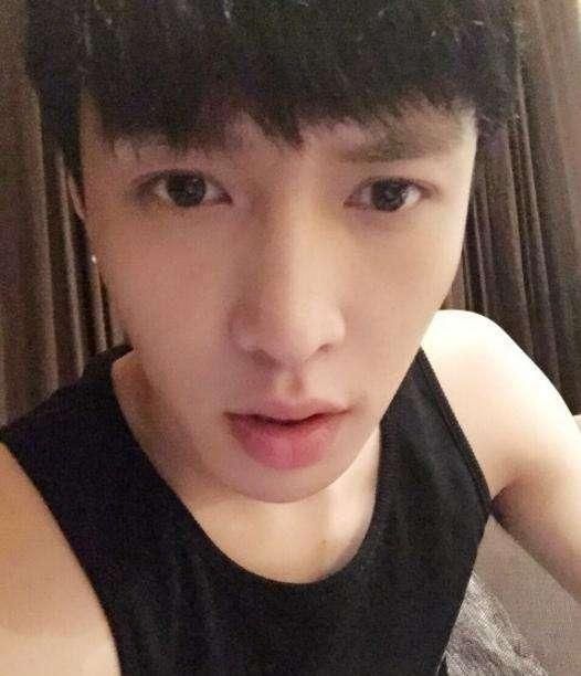 4位卸妆后的小鲜肉评分出炉：终于出来一个破满分，鹿晗只得97分