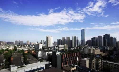  我国@我国西部“最牛”的省份：车牌从A排到Z，光机场就有14座！