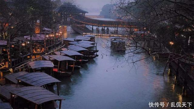 #水质#世界上水质最好的三个地方,水都非常清澈,还有一处位于我国