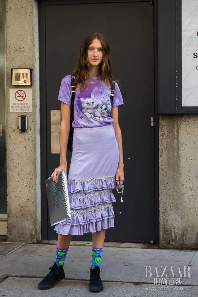 穿一身顺色最省事?不花点心机就能时髦那都是骗你的