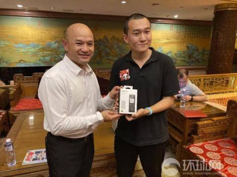  警长■“光头警长”等港警部分代表与胡锡进付国豪会面