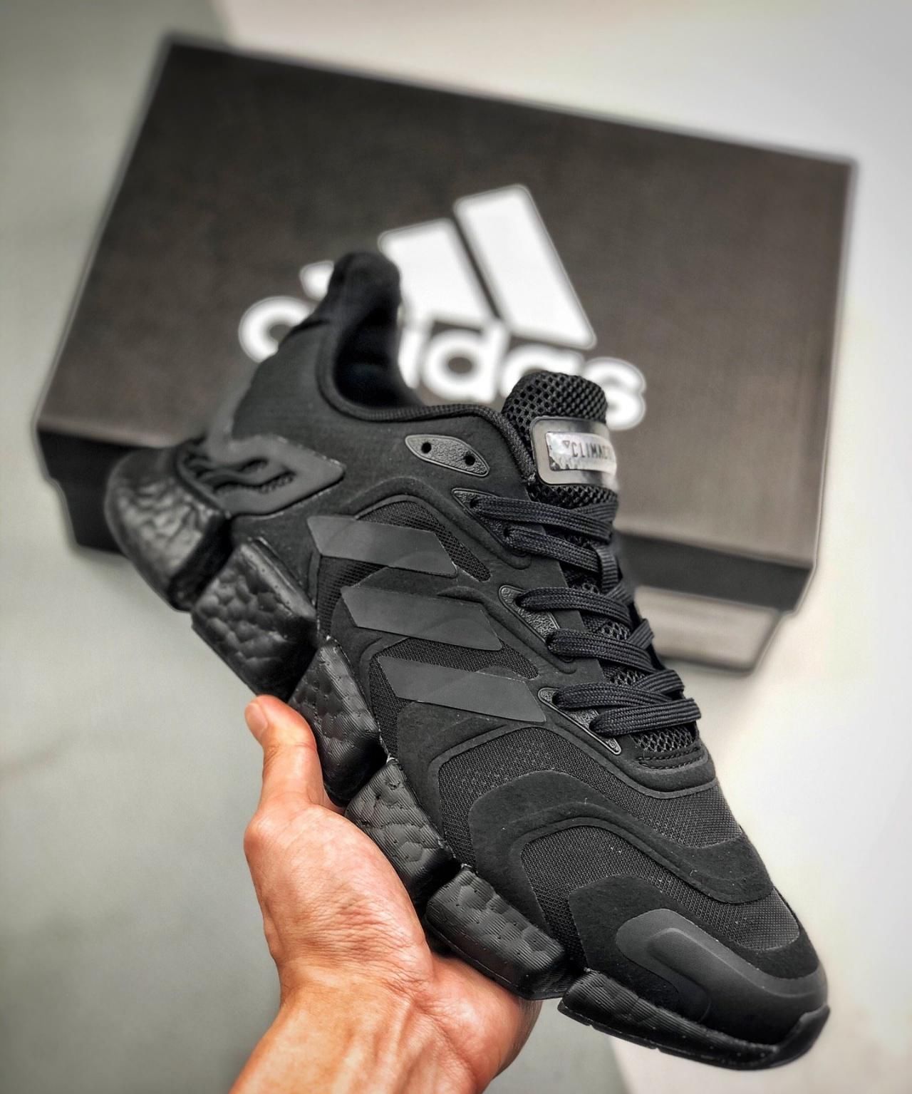  『Climacool』穿上它，就能体验飞一般的感觉了！阿迪达斯Climacool清风跑鞋开箱测评！