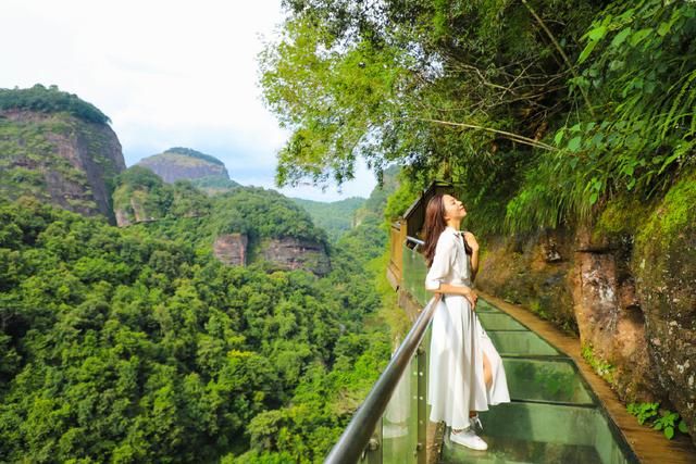 逆天了，这个景区人少还不要索道票，国庆赶紧来这里