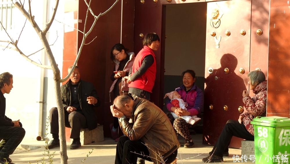 农村70后的困惑：一天赚500，灰头土脸，一年只带回去3万，为啥？