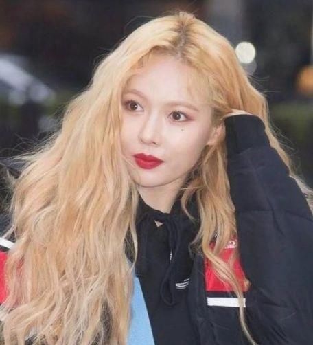  么就要选择@为何韩国人爱弄头发，发量还很多？关键的几点，我们还真忽视了