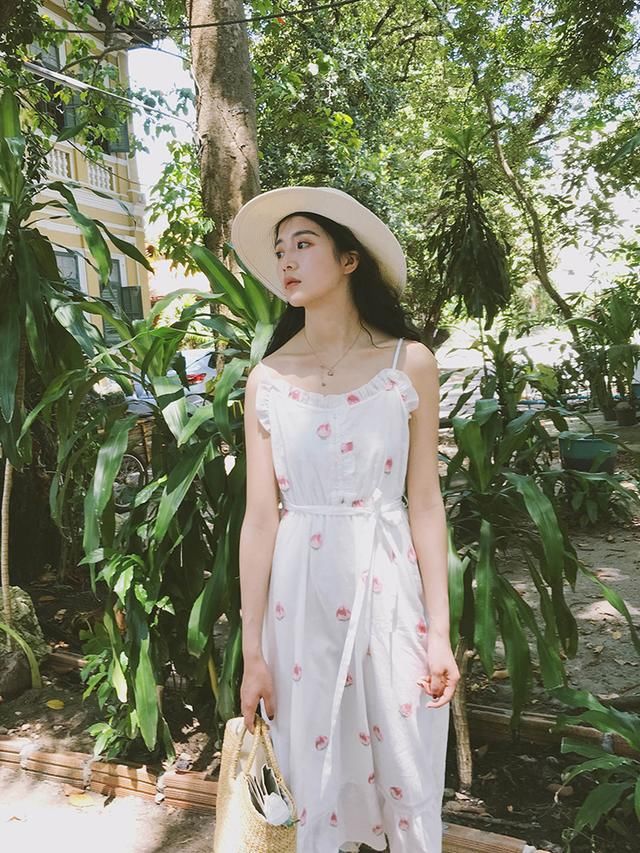 姐姐说我一点也不淑女，给我买了几条裙子穿上身以后果然很淑女