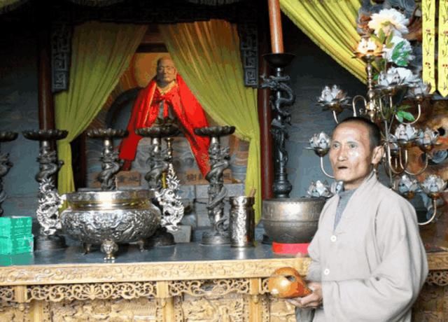 中国最神秘的寺庙：15座“肉身坐佛”藏在庙中，专家确认为真身