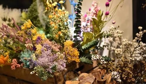 手工@DIY手工制作:用干花做的花艺作品,比鲜花还美!