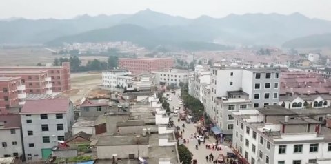 江西农村竟然家家都有大别墅 外地人都来围观了