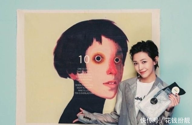  [西装外套]郭采洁穿搭真任性，这次怎么就翻车了？棕色短款外套，穿出阿姨感