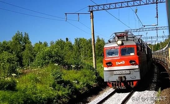 中国最贵的火车，行驶八千公里跨越三个国家，经常买不到票