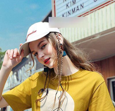 20岁中长发女生简约风脏辫发型来袭！