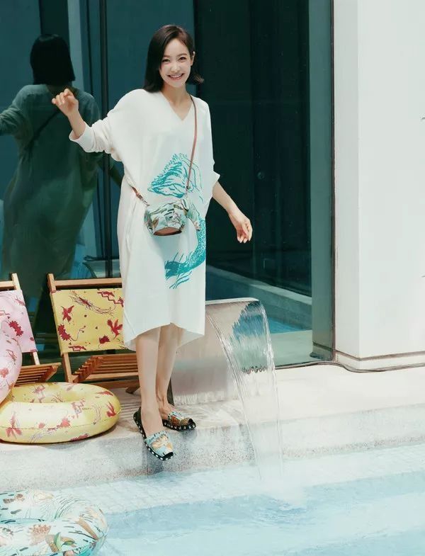 带喵星人出门还是汪星人呢?今年最流行的包包是它们!