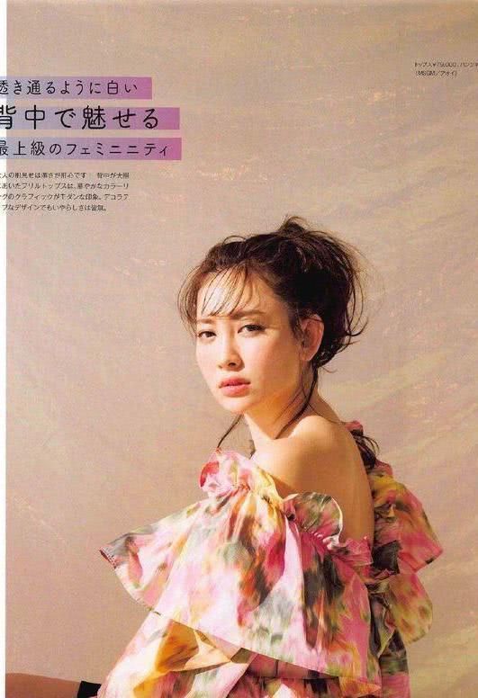  [多了一份属于]用喜欢的裙子，开启属于春天的时尚模式穿搭