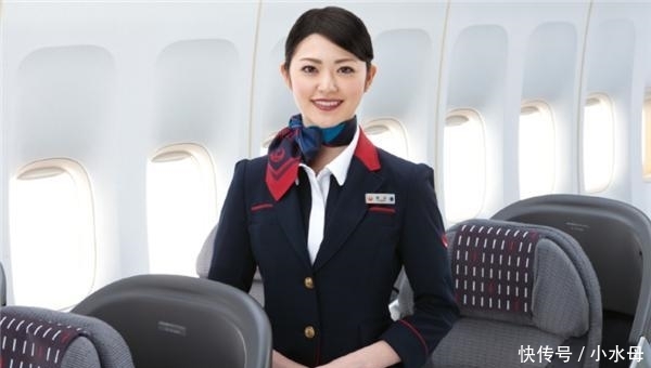 飞机上要第二份餐食的乘客，在空姐眼中是怎样的？一开始还不相信