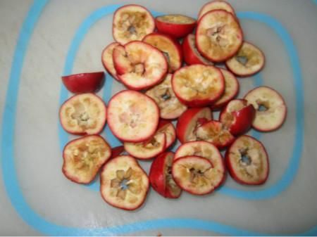 山楂水经常这样喝，3天瘦3斤，体重唰唰掉，减肥不是难事